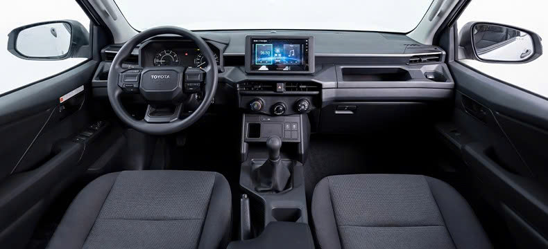 HILUX STANDARD 2.8 4X2 MT