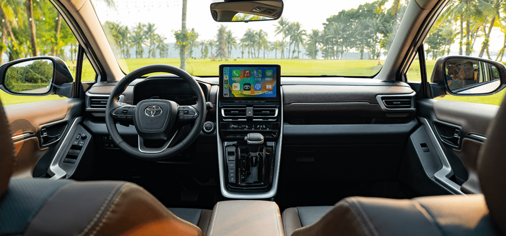 INNOVA CROSS 2.0HEV