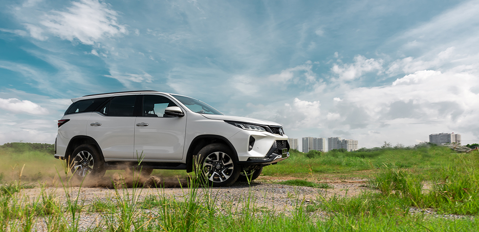 FORTUNER LEGENDER 2.8AT 4X4