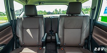 INNOVA E 2.0MT